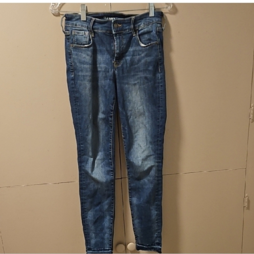 Old Navy Women's Skinny Jeans in Classic Blue